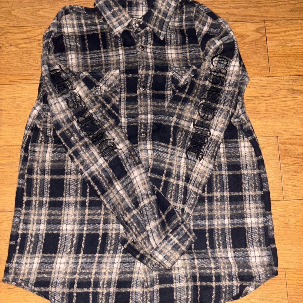 Chrome Casual Plaid Button-Down Shirt in Black and Gray